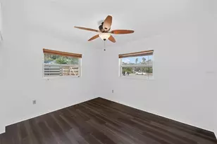 3946 Omega Cir, Sarasota, FL 34235 - Photo 23