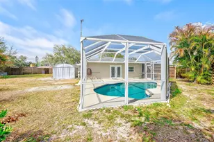 3946 Omega Cir, Sarasota, FL 34235 - Photo 45