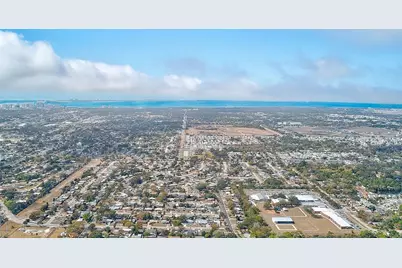 3946 Omega Circle, Sarasota, FL 34235 - Photo 67