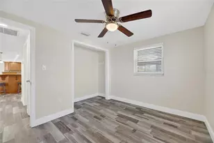 827 Seabreeze Dr, Ruskin, FL 33570 - Photo 41