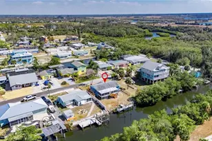 827 Seabreeze Dr, Ruskin, FL 33570 - Photo 63