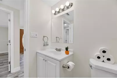 827 Seabreeze Drive, Ruskin, FL 33570 - Photo 29