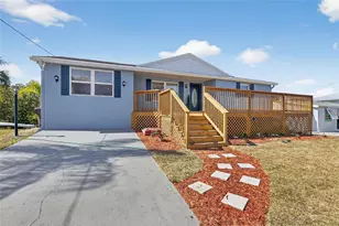 827 Seabreeze Dr, Ruskin, FL 33570 - Photo 5