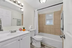 827 Seabreeze Dr, Ruskin, FL 33570 - Photo 33