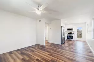 14919 N Bayshore Dr, Madeira Beach, FL 33708 - Photo 5