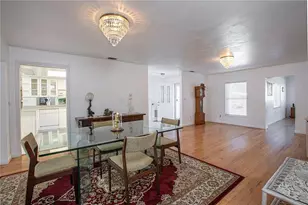 14898 Crown Dr, Largo, FL 33774 - Photo 7