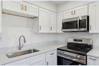 14919 N Bayshore Drive, Madeira Beach, FL 33708 - Photo 9