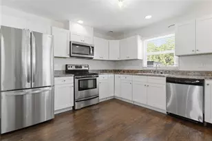 469 38th Ave N, Saint Petersburg, FL 33704 - Photo 11