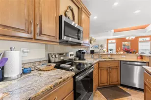 7166 Mt Arlington Dr NE, Saint Petersburg, FL 33702 - Photo 15