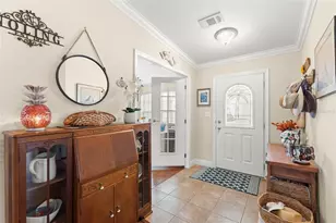7166 Mt Arlington Dr NE, Saint Petersburg, FL 33702 - Photo 11