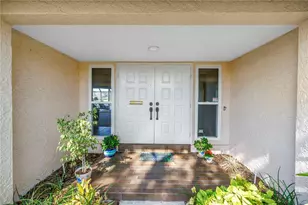 771 Suwannee Ct NE, Saint Petersburg, FL 33702 - Photo 15