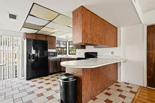 4505 Whitworth Ln, Tampa, FL 33624 - Photo 11