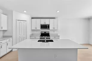 20213 Astoria Ave, Port Charlotte, FL 33952 - Photo 9