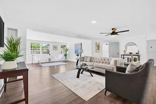 2867 51st Ave S, Saint Petersburg, FL 33712 - Photo 9