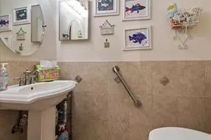 2102 S Fore Cir, Tampa, FL 33612 - Photo 19