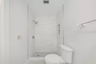 285 Boca Ciega Point Blvd N, Saint Petersburg, FL 33708 - Photo 13