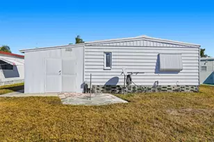 82209 F Street N, Pinellas Park, FL 33781 - Photo 27