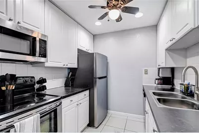 350 79th Avenue N #238, Saint Petersburg, FL 33702 - Photo 9