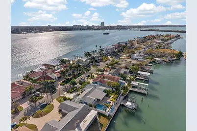 136 Windward Island, Clearwater Beach, FL 33767 - Photo 11