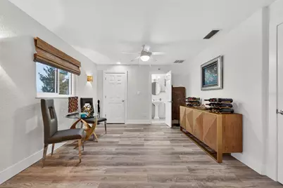 136 Windward Island, Clearwater Beach, FL 33767 - Photo 31