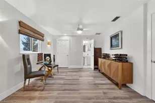 136 Windward Island, Clearwater Beach, FL 33767 - Photo 31