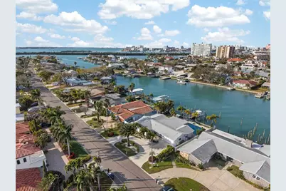 136 Windward Island, Clearwater Beach, FL 33767 - Photo 45