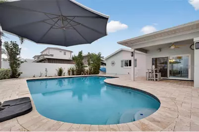 136 Windward Island, Clearwater Beach, FL 33767 - Photo 35