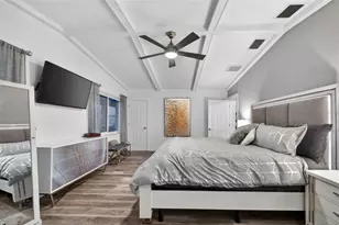 136 Windward Island, Clearwater Beach, FL 33767 - Photo 29