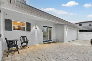 136 Windward Island, Clearwater Beach, FL 33767 - Photo 15