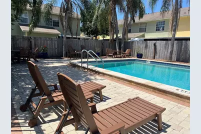 1512 Chateaux De Ville Court, Clearwater, FL 33764 - Photo 21