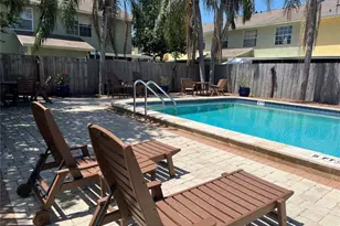 1512 Chateaux De Ville Ct, Clearwater, FL 33764 - Photo 21