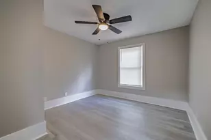 1401 12th St S, Saint Petersburg, FL 33705 - Photo 17