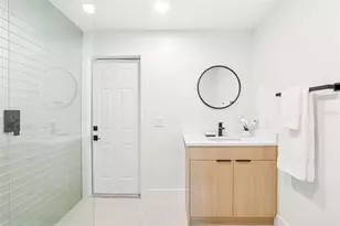 12125 5th St E, Treasure Island, FL 33706 - Photo 31