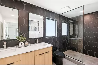 12125 5th Street E, Treasure Island, FL 33706 - Photo 37