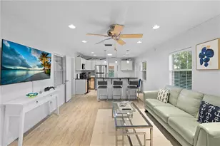 13123 4th St E, Madeira Beach, FL 33708 - Photo 9