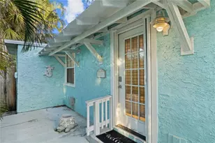 13123 4th St E, Madeira Beach, FL 33708 - Photo 25