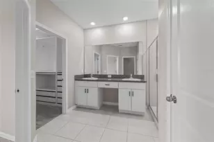 31615 Blue Passing Loop, Wesley Chapel, FL 33545 - Photo 27