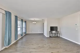 1826 Ridgeway Dr, Clearwater, FL 33755 - Photo 11