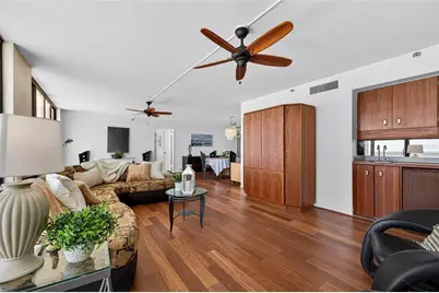 17900 Gulf Boulevard #15B, Redington Shores, FL 33708 - Photo 5