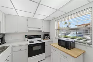 19029 US Hwy 19 N, Clearwater, FL 33764 - Photo 11