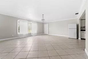 1345 Drew St, Clearwater, FL 33755 - Photo 5