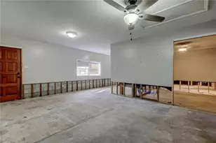 8719 S Meadowview Cir, Tampa, FL 33625 - Photo 35