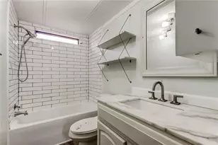 8719 S Meadowview Cir, Tampa, FL 33625 - Photo 23