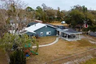 8719 S Meadowview Cir, Tampa, FL 33625 - Photo 3