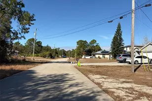 1036 Pilgrim St E, Lehigh Acres, FL 33974 - Photo 3