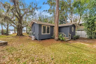 3400 Waterbridge Dr, Tampa, FL 33618 - Photo 5