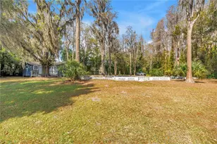 3400 Waterbridge Dr, Tampa, FL 33618 - Photo 23