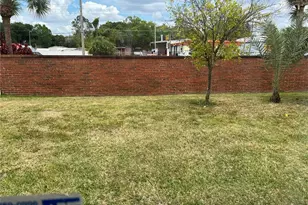 8810 Cameron Crest Dr, Tampa, FL 33626 - Photo 13