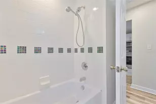 2331 W Chestnut St, Tampa, FL 33607 - Photo 23
