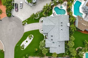 723 Pinta Dr, Tierra Verde, FL 33715 - Photo 3